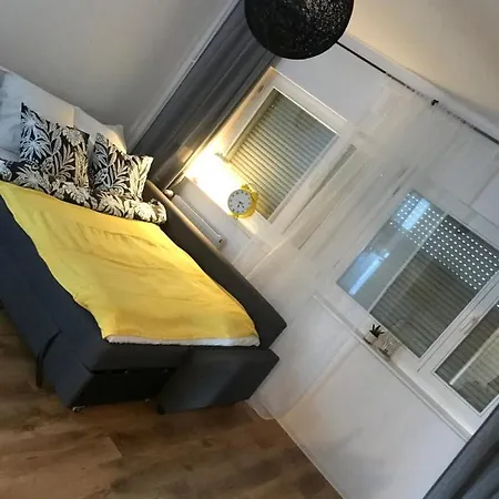 Yellow Clock Appartement Poznań